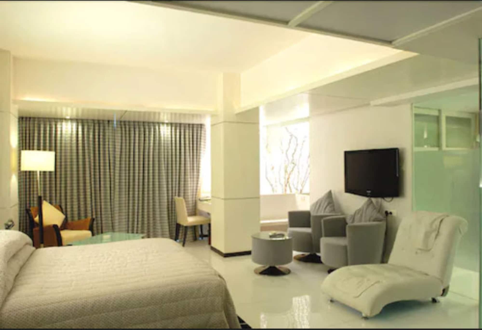 Peninsula Grand Hotel Bombay
